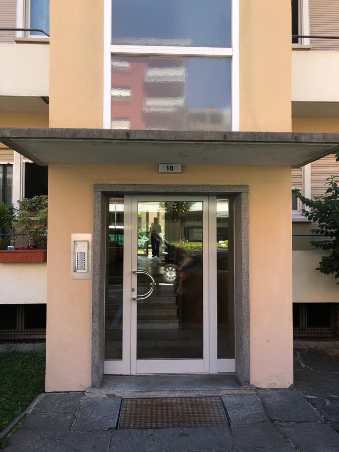 New & Modern Apartment With Beautiful Lake View! Lugano Eksteriør billede